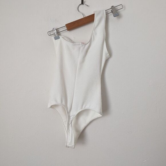 Show Me Your Mumu bone white one shoulder Uno thong one piece bodysuit - Picture 6 of 7